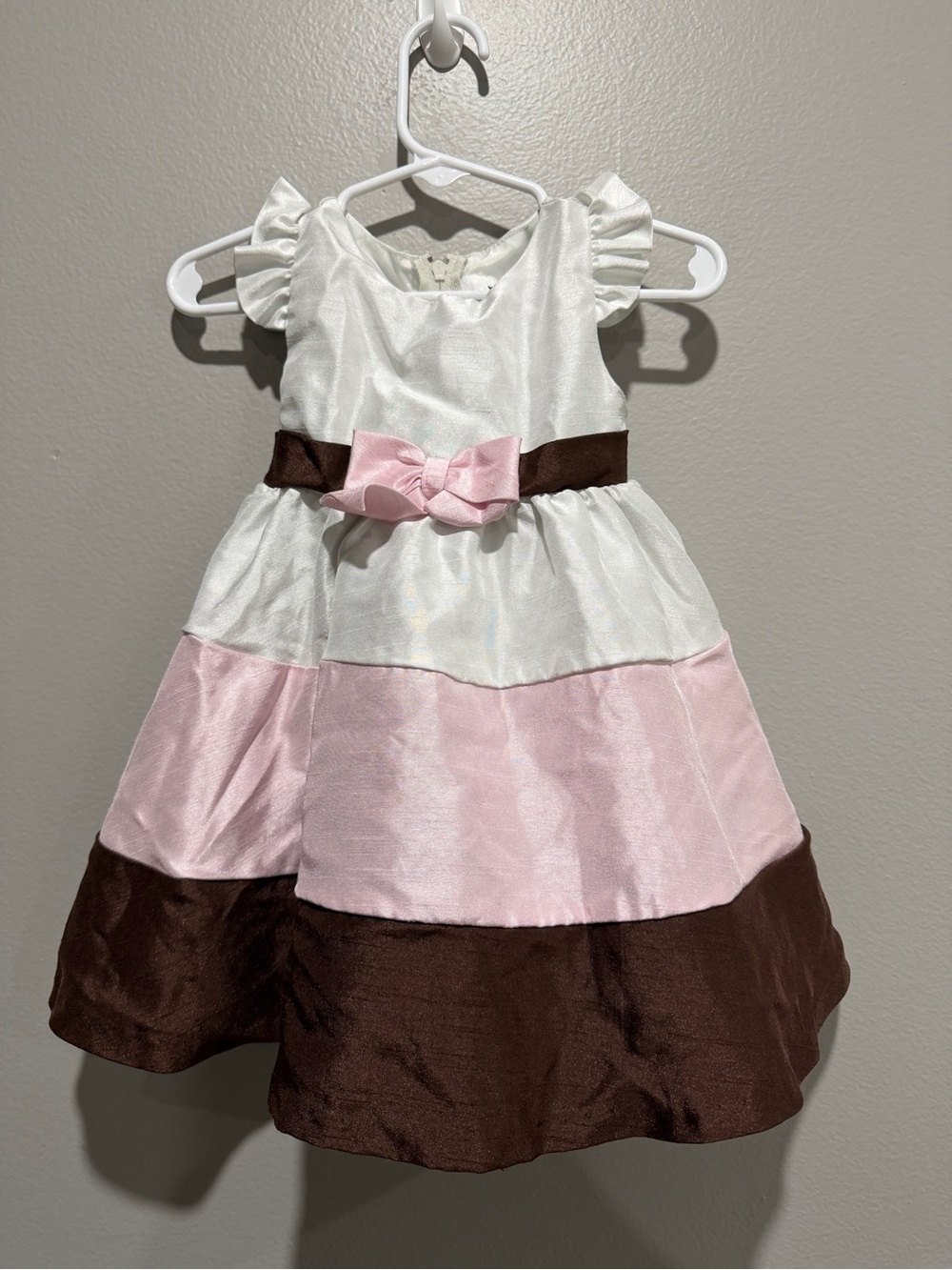 Rare Editions Pink White and Brown Tiered Bow Dress size 12 months